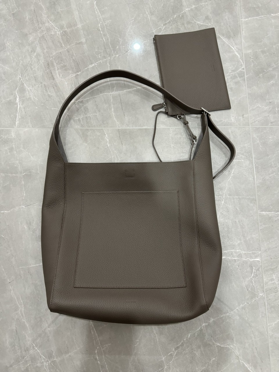 더 로우 THE ROW 블레이크 호보백 숄더백 25.5x7x35cm 송아지가죽 #브이브이아이피공장