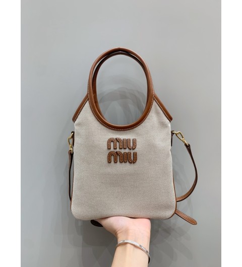 미우미우 아이비 캔버스 가죽 가방 베이지 브랜디 5BA281_ACRN_F062F_V_OLF 20x24cm #모나샵