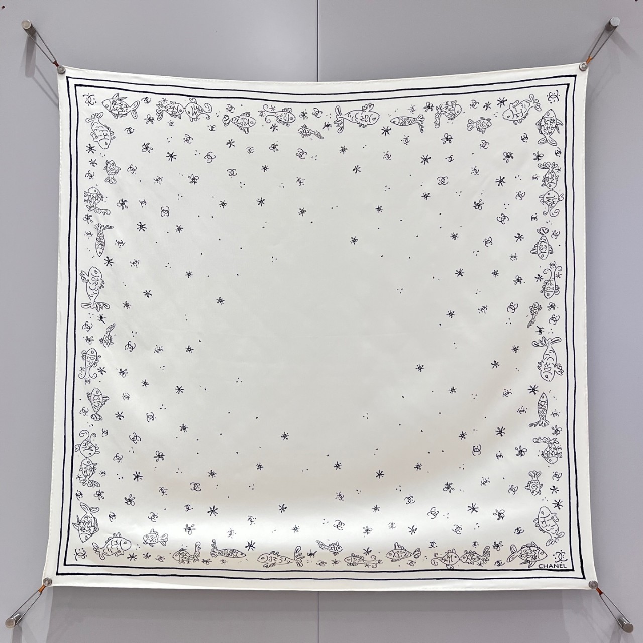 샤넬 CHANEL 2025 실크 스카프 90x90cm 100% 실크