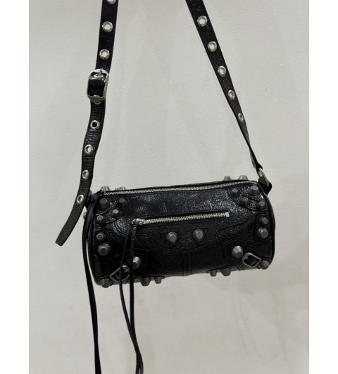 발렌시아가 르 카골 멘 실린더 백 771716 210KR 1000 /1 24x15x14cm #브이브이아이피공장