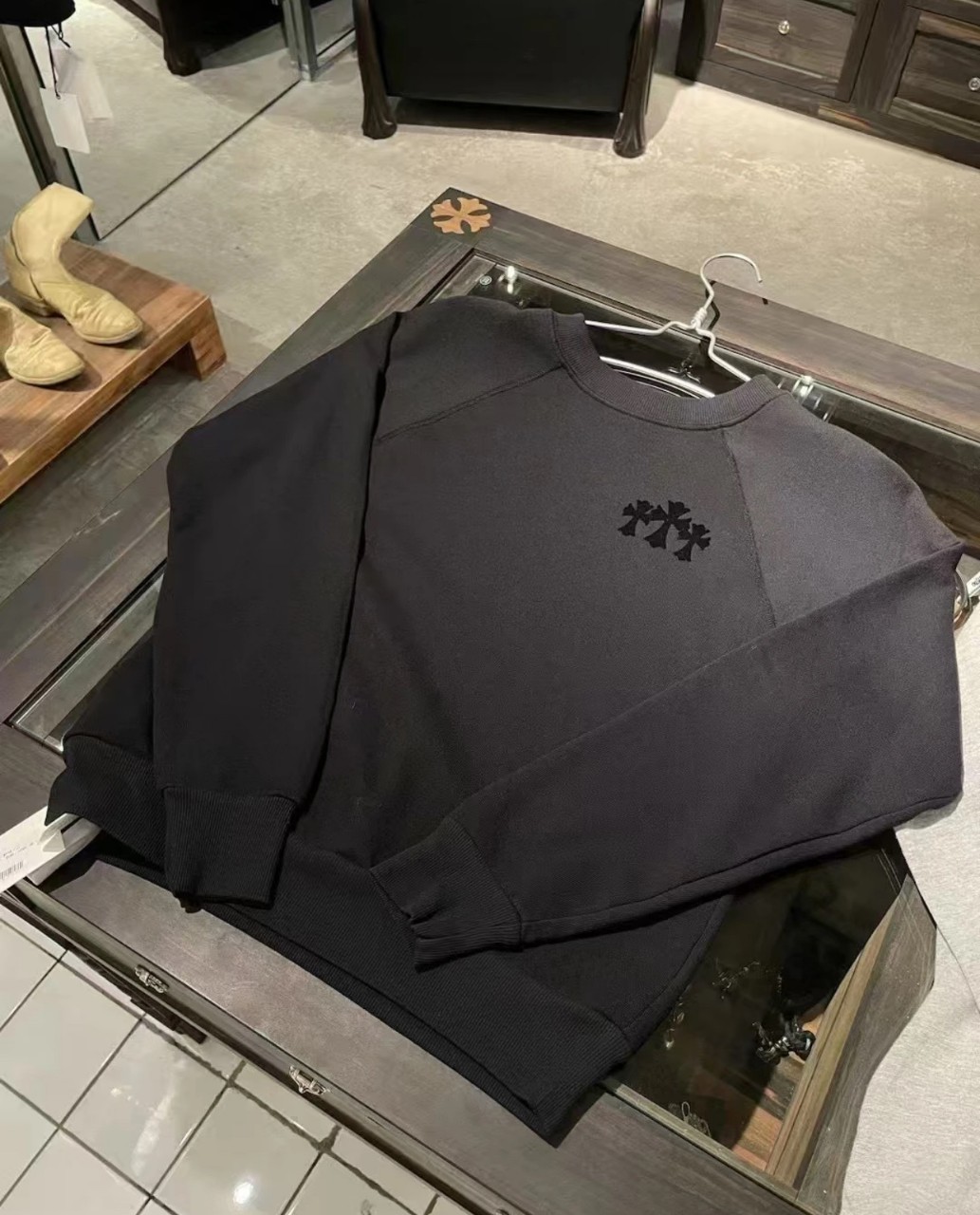 크롬하츠 Chrome Hearts 십자가 라운드 맨투맨 S M L