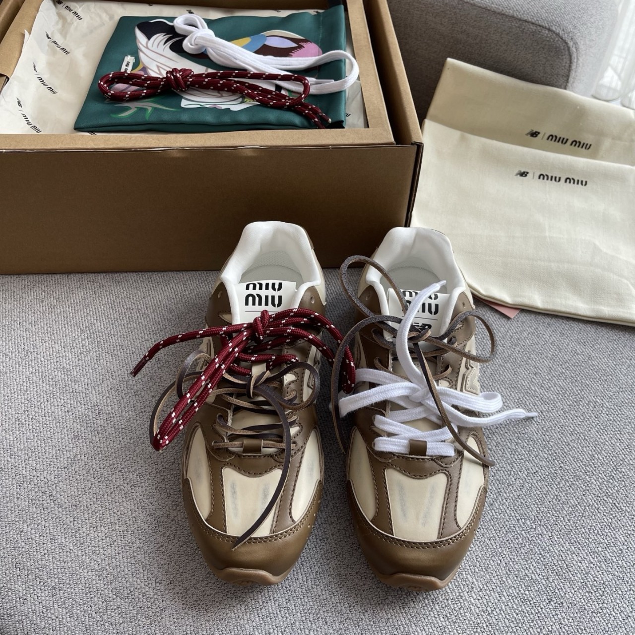 New Balance X Miu Miu 530 SL 테코 송아지 가죽 스니커즈 35~40