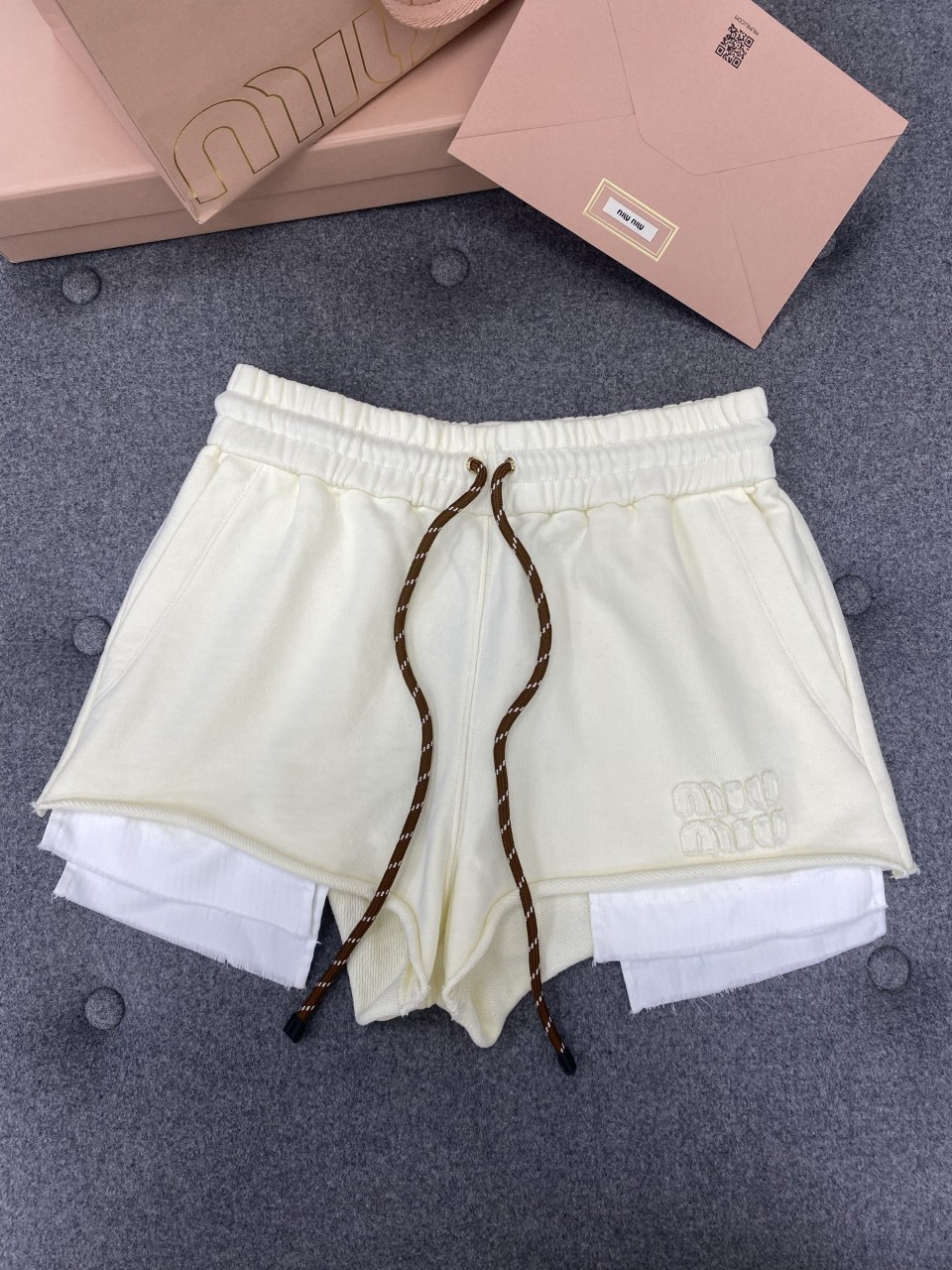미우미우 면 플리스 반바지 슬림핏 MJP321_15AV_F0018_S_OOO 36 38 40