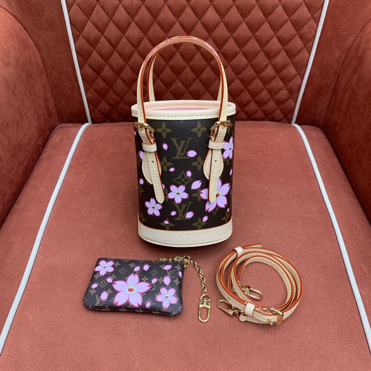 루이비통 무라카미 사쿠라 LV x TM 나노 버킷백 M13417 17x13x9cm #모나샵