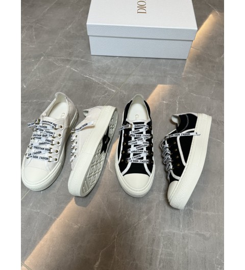디올 Walk n Dior 스니커즈 블랙, 화이트 코튼 캔버스 KCK177CVA_S12X / 여성 스니커즈 35~40