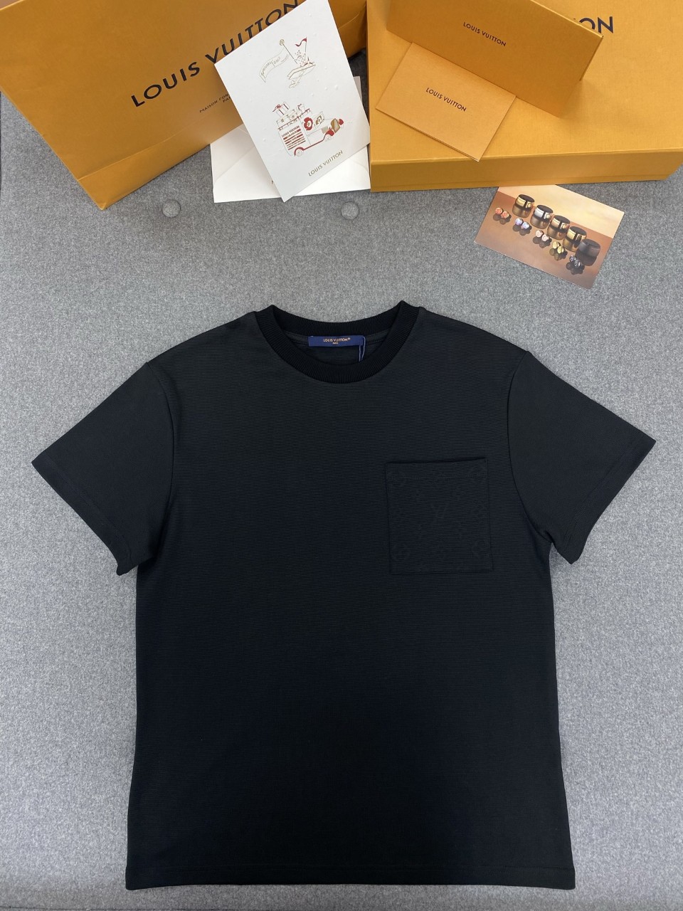 루이비통 LOUIS VUITTON LV 포켓 반팔티셔츠 S M L XL