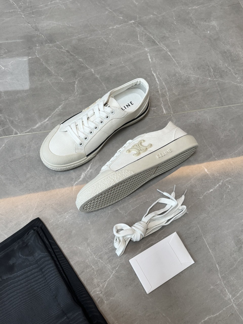 셀린느 363675148C 여성 스니커즈 단화 로우탑 하이탑 운동화 슈즈 CELINE Triomphe canvas sneakers BR 35~40