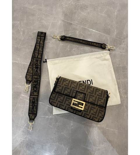 펜디 바게트 브라운 FF 자카드 브라운 패브릭백 26x15x6.5cm #vvip공장