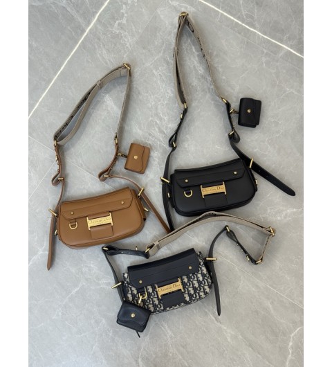 디올 Streetchic 스몰백 M3913CBUV_M911