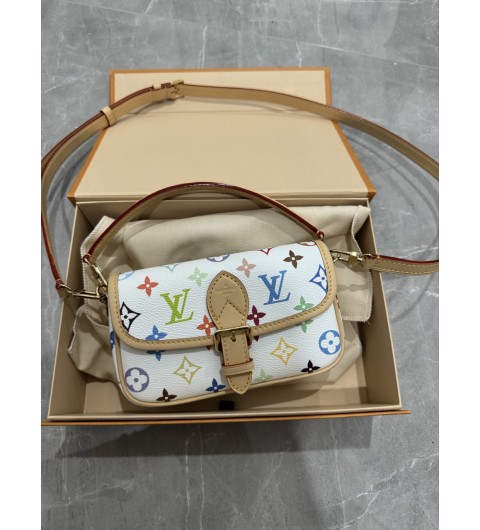 LOUIS VUITTON 루이비통 LV x TM 나노 다이앤 M14194 19x10.5x6cm #vvip공장
