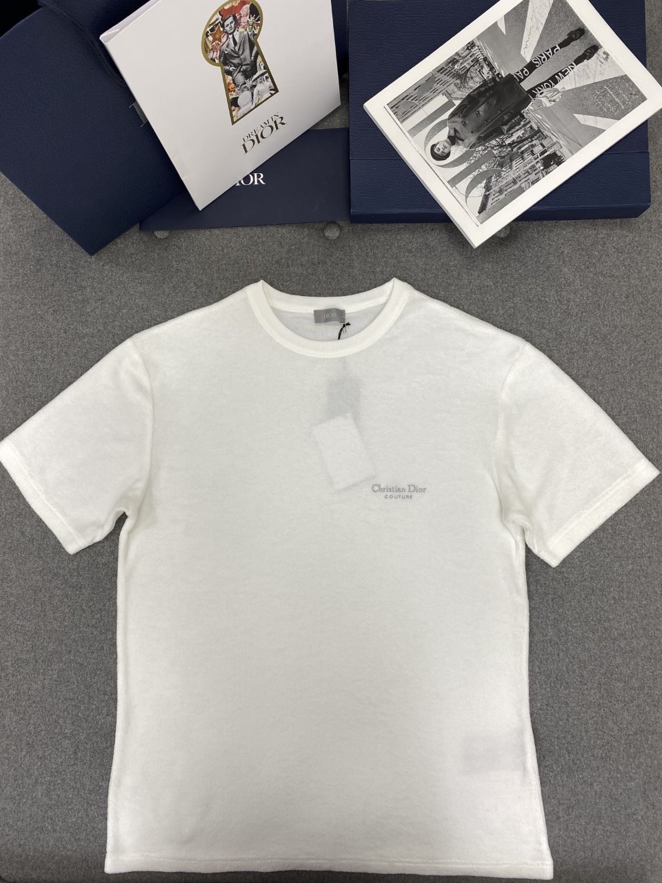 DIOR 꾸뛰르 캐주얼 핏 반팔티 593J696F3006_C088 S M L XL