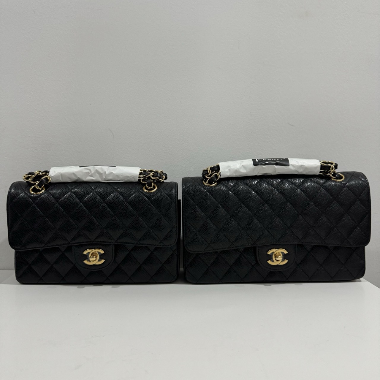 샤넬 CHANEL 클래식 캐비어 블랙 플랩백 금장/은장 스몰 23cm, 미듐 25.5cm #vvip공장
