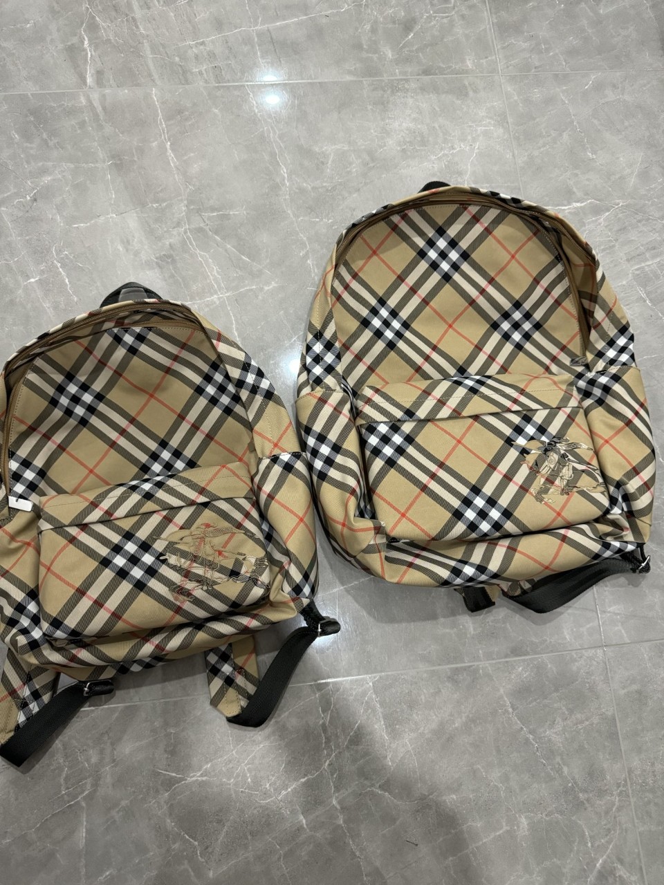 버버리 BURBERRY 백팩 체크 샌드 80913121 43x36x14cm #vvip공장