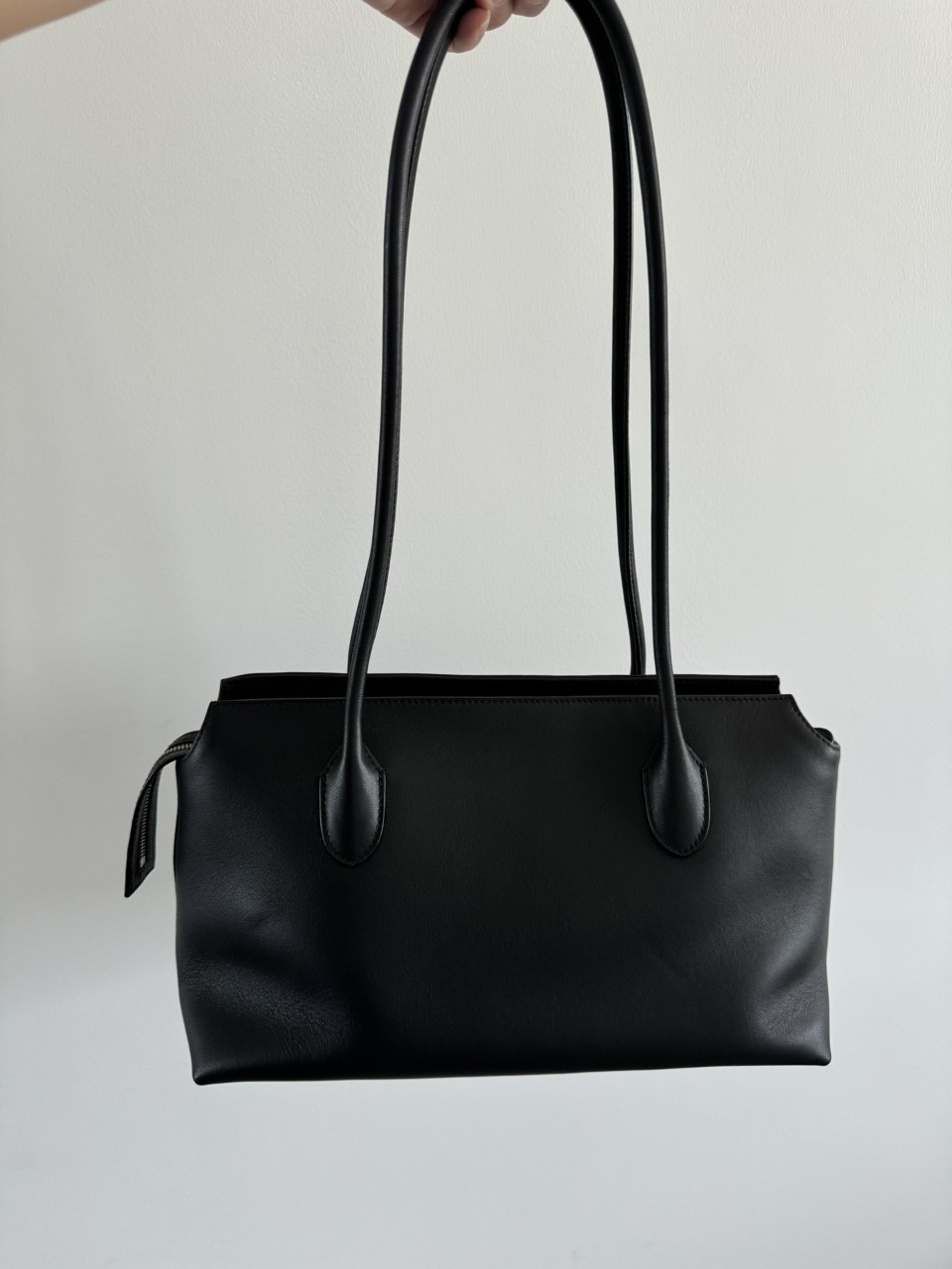 더로우 THE ROW 테라스 숄더백 블랙 W1292 L97 33x20x17cm