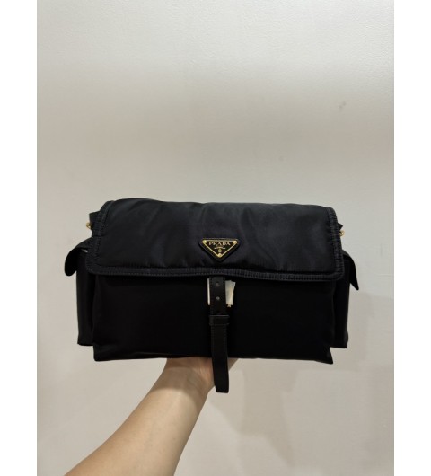 프라다 익스플로러 라지 1BD391 RDLN F0002 V NOO 38x19x12cm