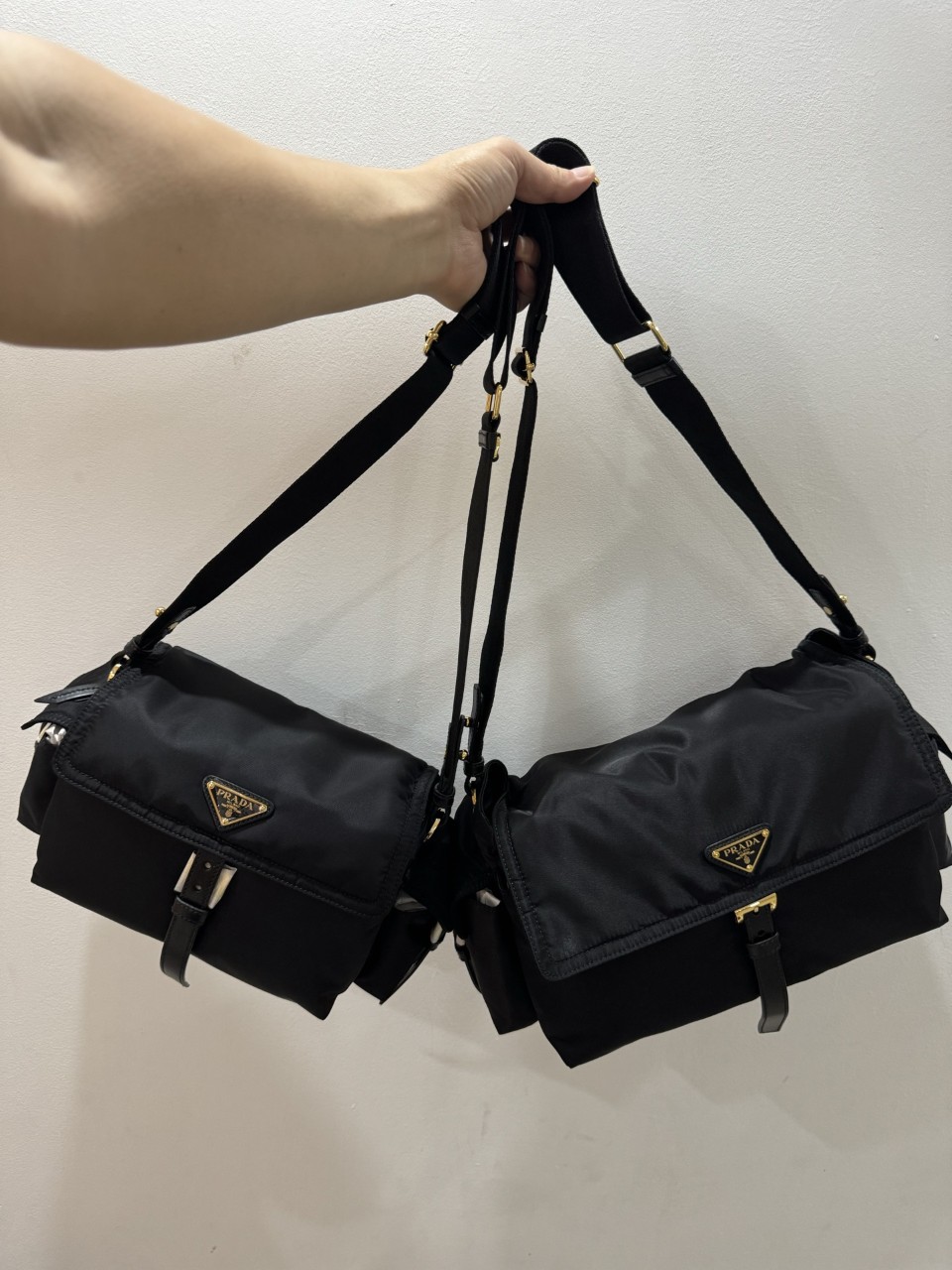 프라다 익스플로러 미디움 1BD394 RDLN F0002 V NOO 30x14x10cm