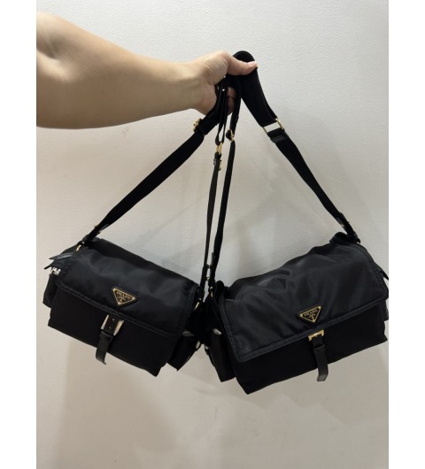 프라다 익스플로러 미디움 1BD394 RDLN F0002 V NOO 30x14x10cm