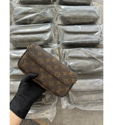 루이비통 월릿 온 체인 아이비 모노그램 여성가방 M26587 23.5x12x4.5cm #vvip공장