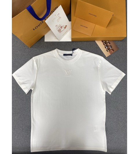 루이비통 엠보스드 티셔츠 S M L XL