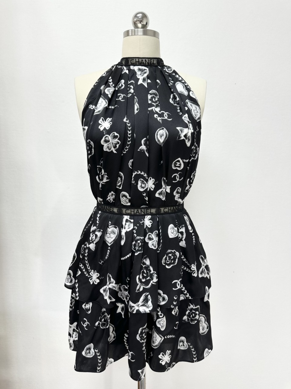 샤넬 홀터넥 원피스 드레스 Dress P80329-V72618-M9999 36 38 40 #타지아
