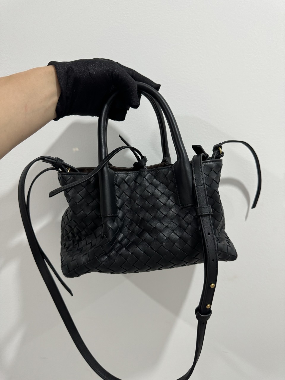 BOTTEGA VENETA 보테가 베네타 스몰 피나코테카 PINACOTECA 819004 15x24x12cm