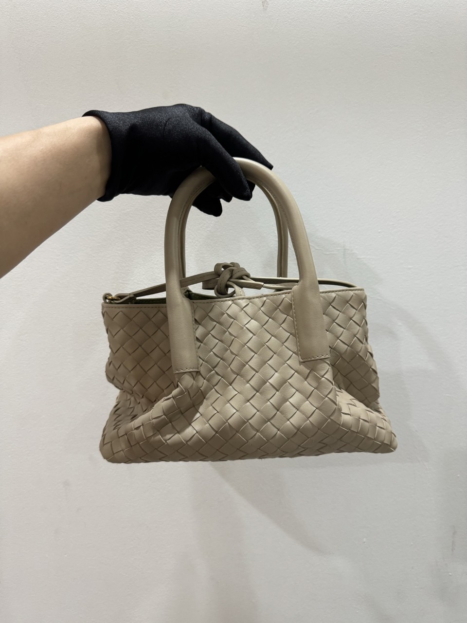 보테가베네타 여성 가방 토트백 스몰 Pinacoteca 핸드백 데일리백 쇼퍼백 15x24x12cm #vvip공장