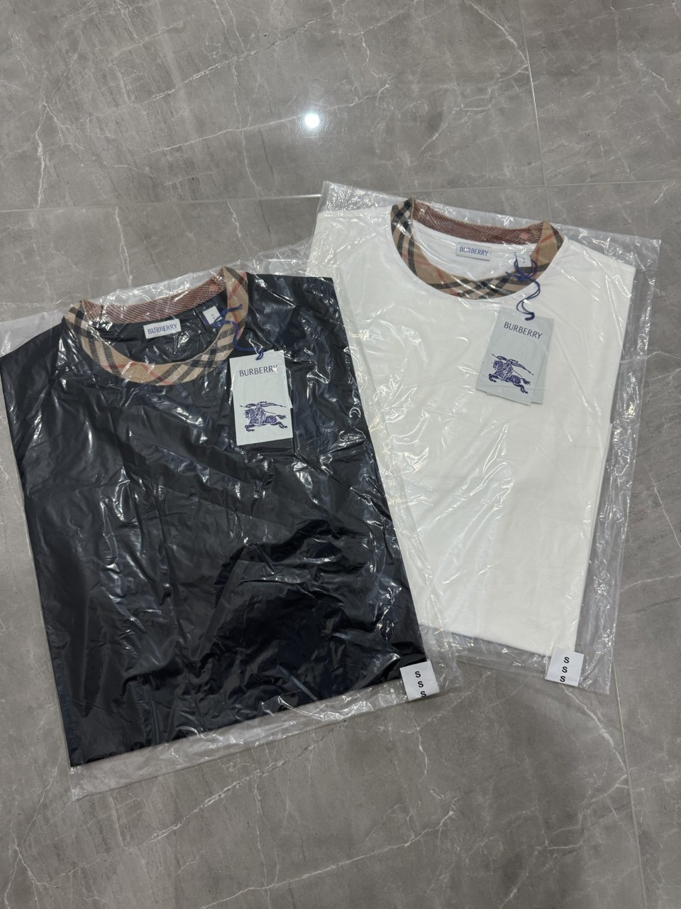 25FW 버버리 반팔 티셔츠 8110101 A1189 2컬러 XS S M L XL XXL #vvip공장
