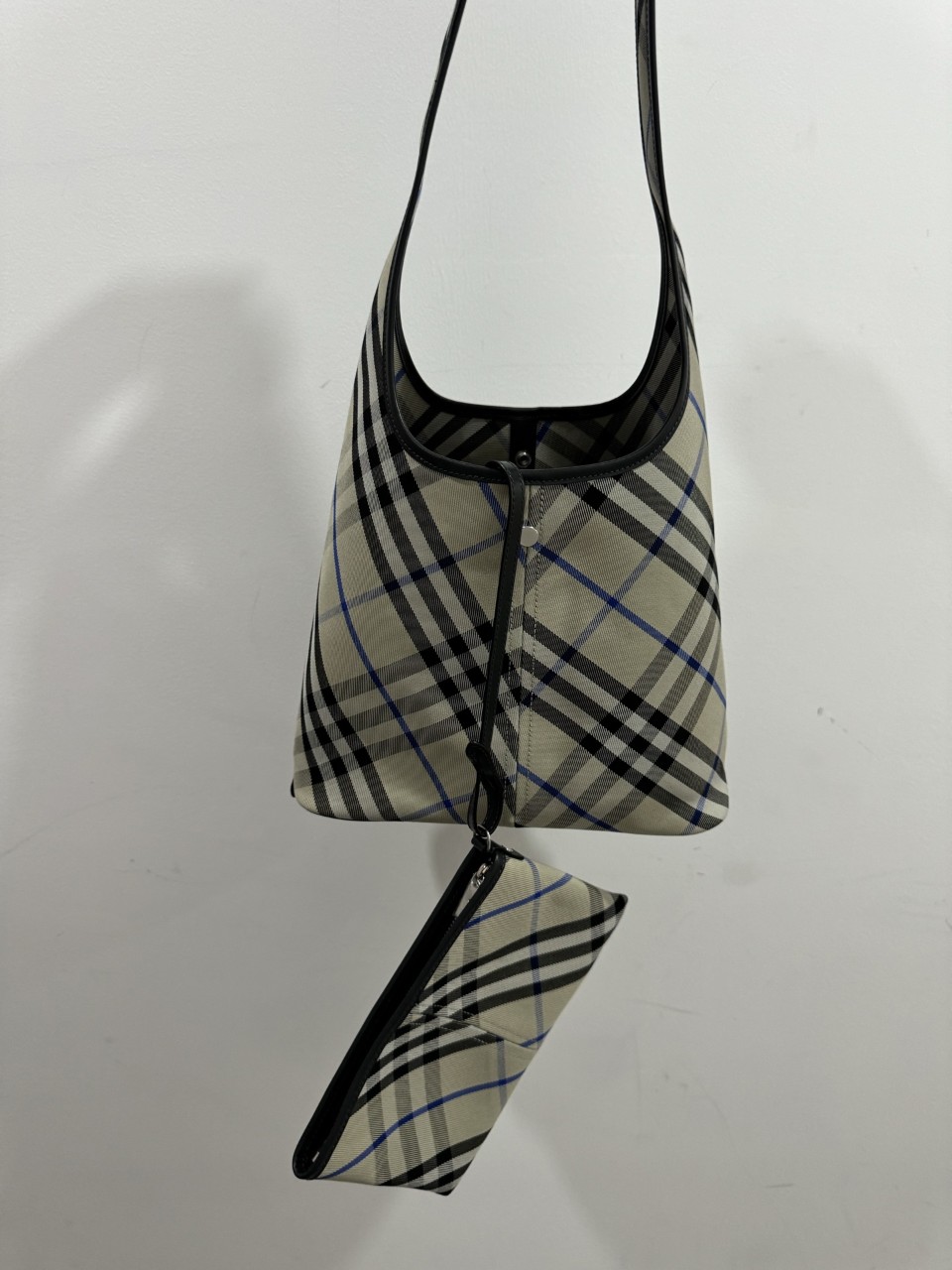 버버리 여성 스몰 체크 숄더백 8105767 LL SM SHOULDER BAG CJ1 B9629 #vvip공장