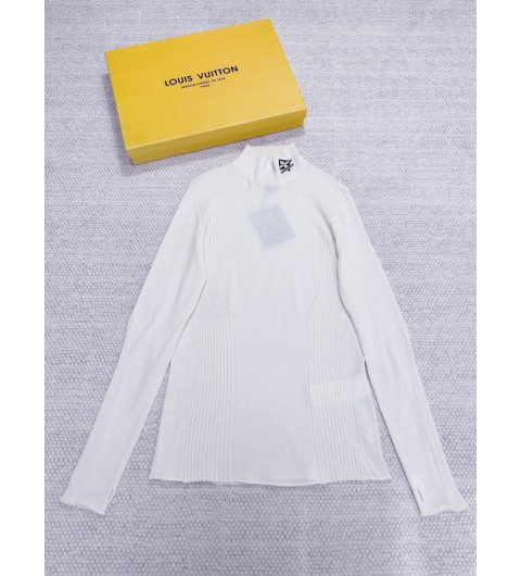루이비통 LOUIS VUITTON LV 터틀넥 긴팔 니트 티셔츠 S M L #타지아