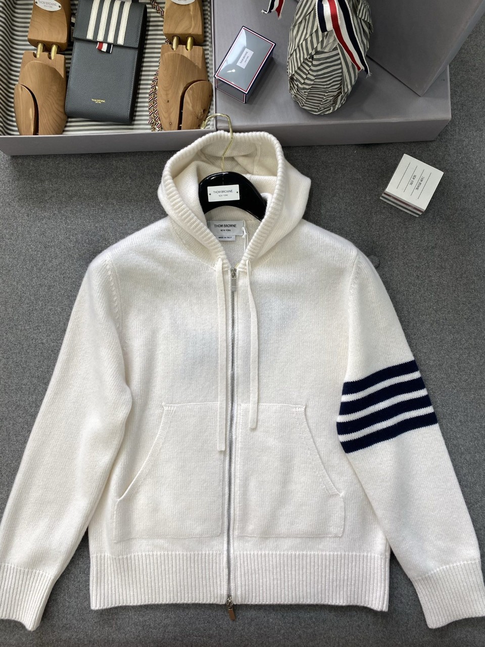 톰브라운 2025 포스트라이프 핵터 니트 후드 집업 자켓 1 2 3 4
