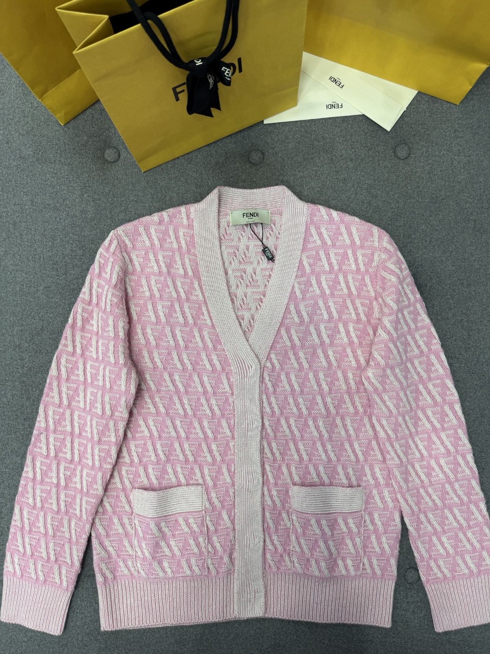 [FENDI] 펜디 캐시미어 울 카디건 가디건 + 스커트  FZE518ATPLF1 SA6 38 40 42