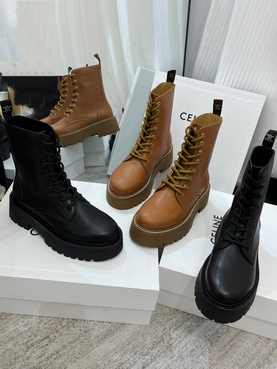 셀린느 CELINE 트리옹프 벌키 레이스업 부츠 35~39 굽 6cm