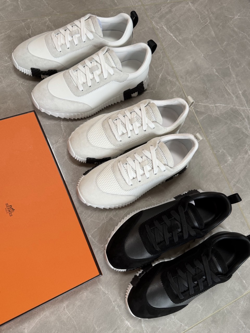 에르메스 바운싱 스니커즈 카프스킨, 스웨이드 고트스킨 및 메쉬 소재 39~44 굽 4cm