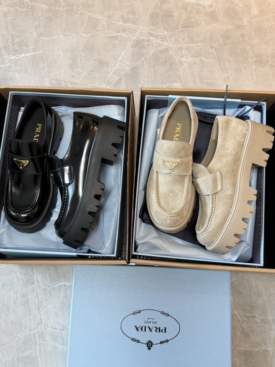 프라다 PRADA 로고 레더 플랫폼 로퍼 35~40 굽 5cm