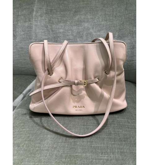 프라다 스몰 다다 나파 1BG586 2DX8 F073X V OOO 25*11.5*18.5cm