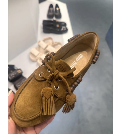 미우미우 미우 미우 스웨이드 태슬 로퍼 올리브 그린 5D518E-054-F0393 35~40 #폭스샵