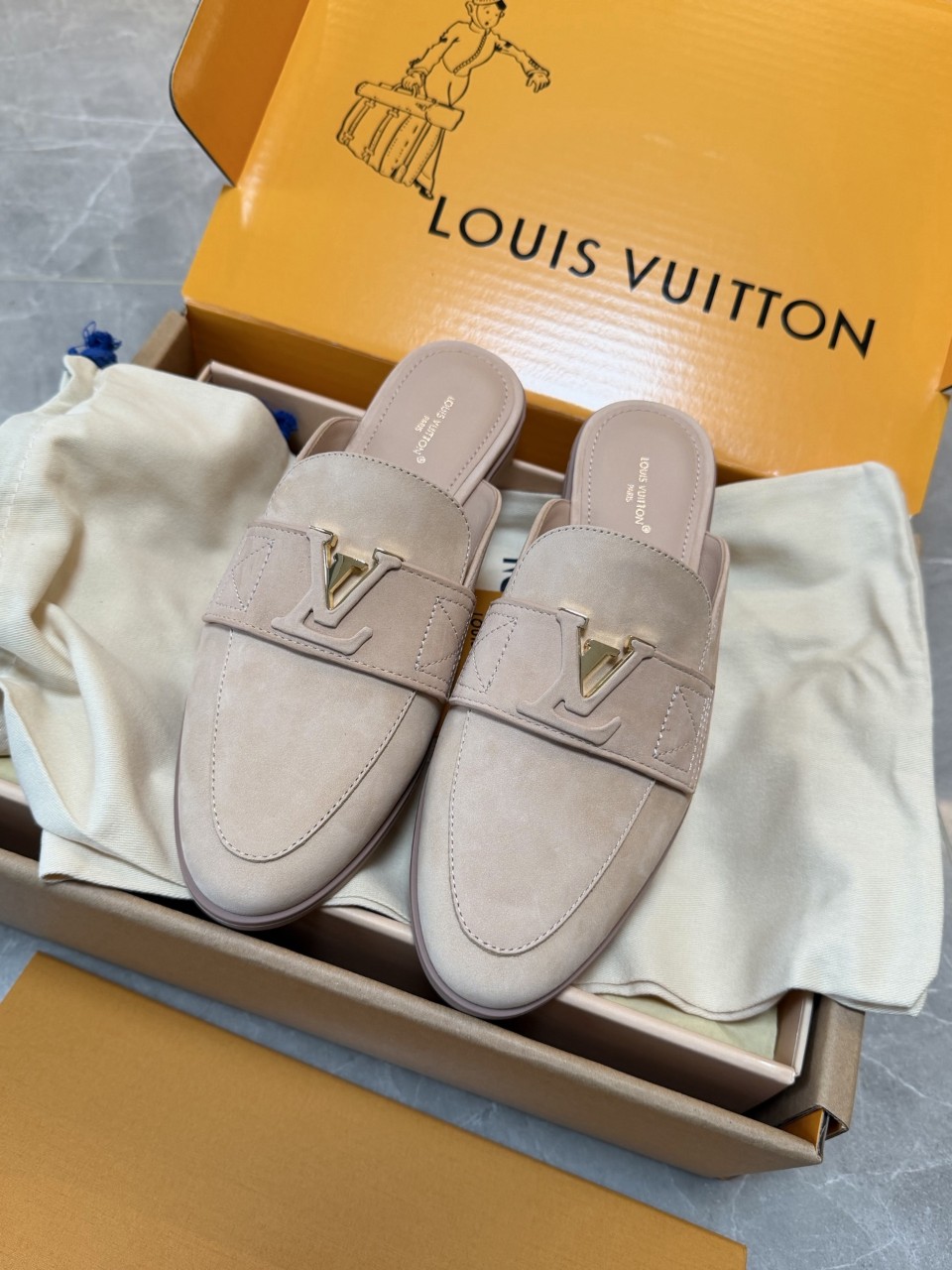 루이비통 로퍼 슬립온 누드 1AIGO4 1AIGO4 35~40
