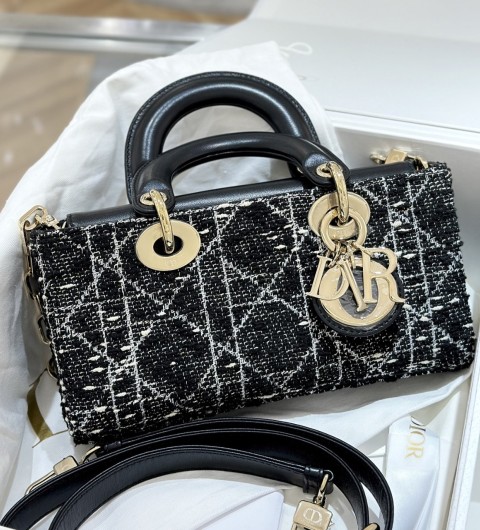 디올 Lady D-Joy 스몰백 블랙 트위드 & 골드 톤 메탈릭 스레드 까나쥬 모티브 M06130DIO_M197 22*12*6cm #여왕샵