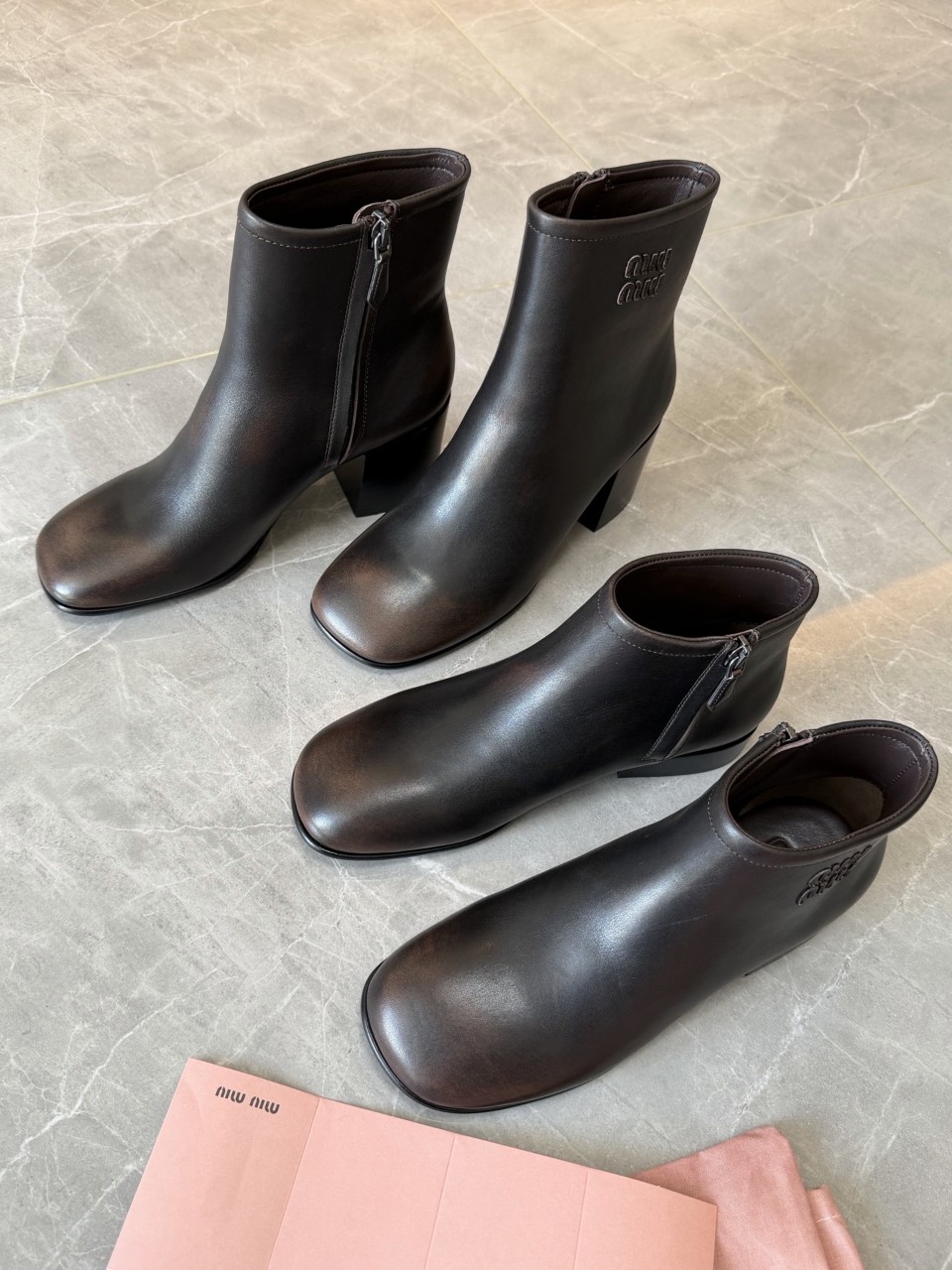 미우미우 퓌메 가죽 힐 앵클 부츠 다크브라운 5T520E 3KY8 F0003 35~39