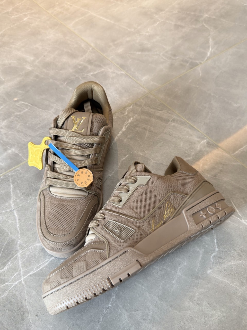 루이비통 LV 트레이너 스니커즈 모노그램 여성 35~40 / 남성 39~45