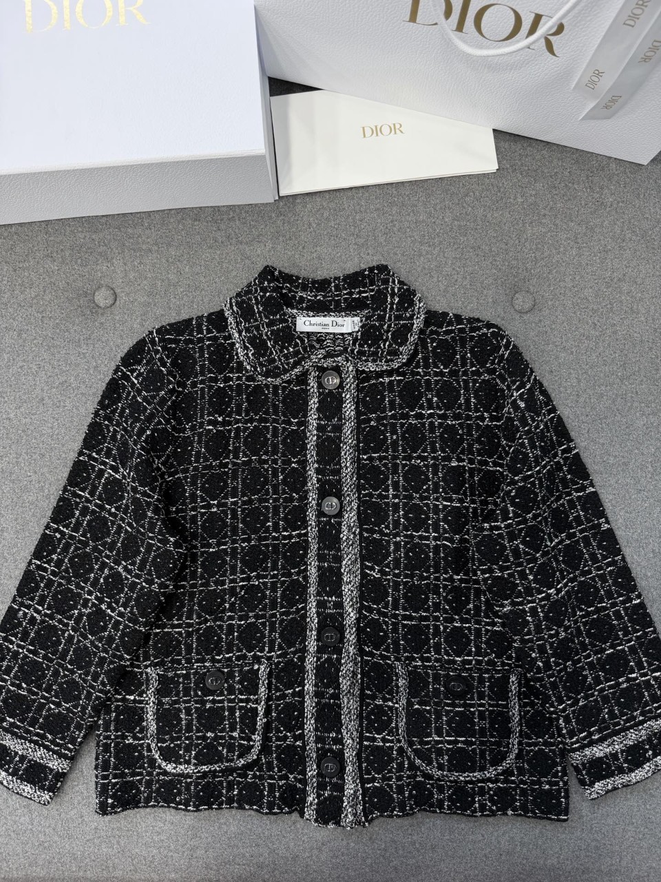 디올 매크로까나쥬 재킷 블랙 & 화이트 테크니컬 코튼 트위드 424V53AM752_X9101 38 40 42