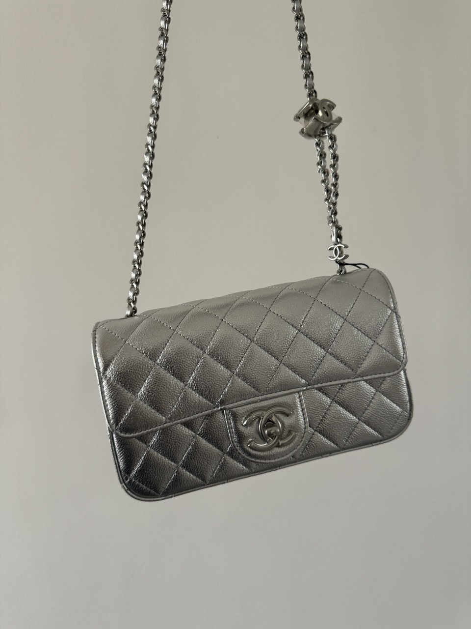 샤넬 CHANEL 뉴미니 cc로고 실버백 21*13*6cm #vvip공장