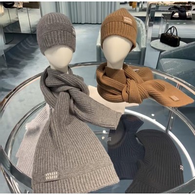 25F/W 미우미우 로고 캐시미어 울 니트 카멜 브라운 머플러 비니 장갑 5HC311 2F8S F0040 190*22cm 울 70% + 캐시미어 30%