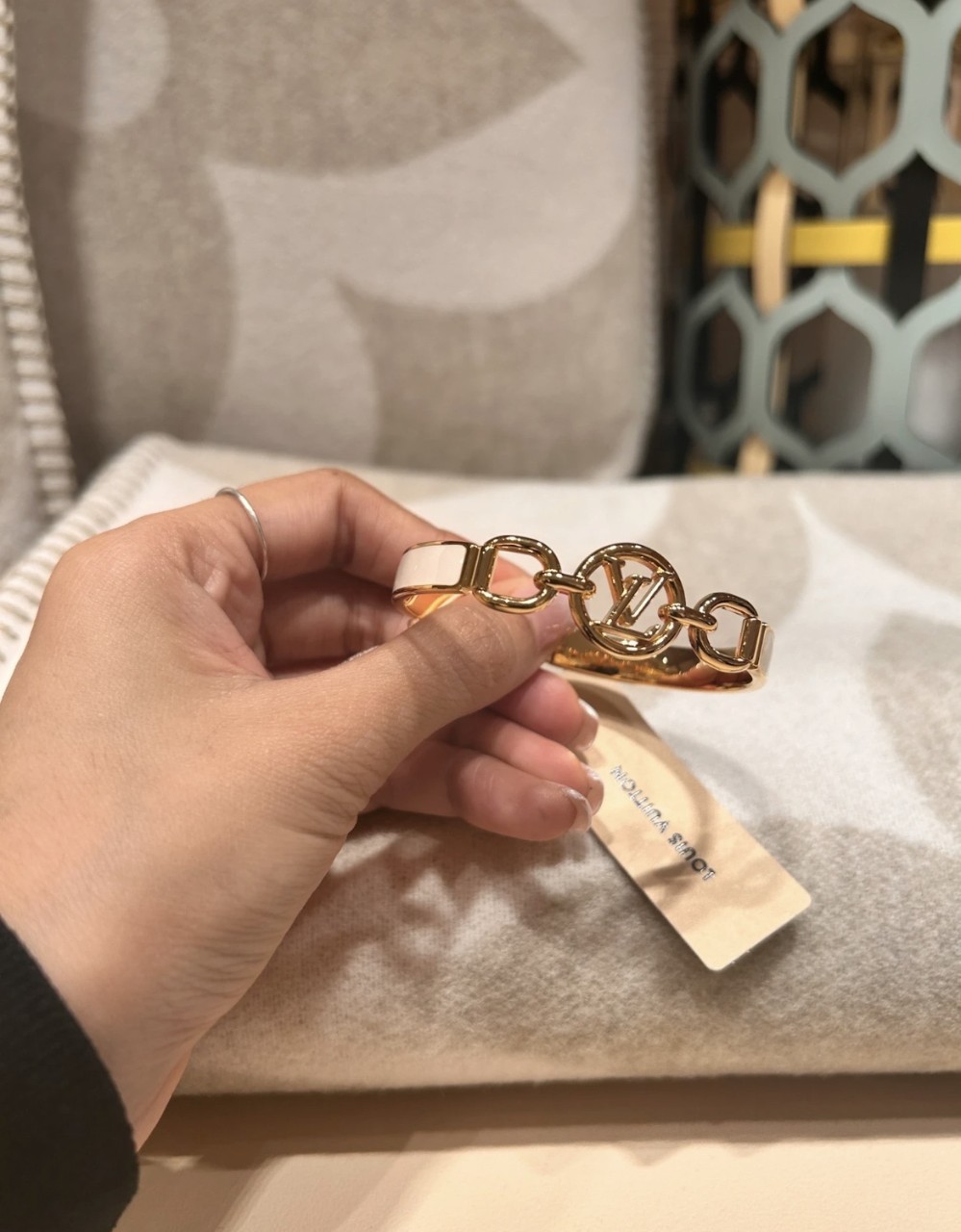 루이비통 LOUIS VUITTON 엘르브이 서클 프라임 팔찌 브레이슬릿 #폭스샵