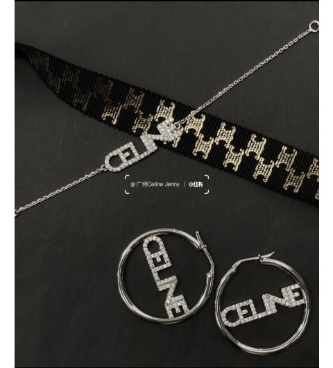 셀린느 로듐 도금 브라스와 크리스탈 소재 후프 이어링 귀걸이 #폭스샵