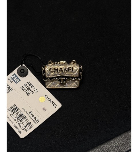 샤넬 CHANEL 메탈, 레진, 글래스 펄 & 골드 메탈 블랙 펄리 화이트 브로치 #폭스샵