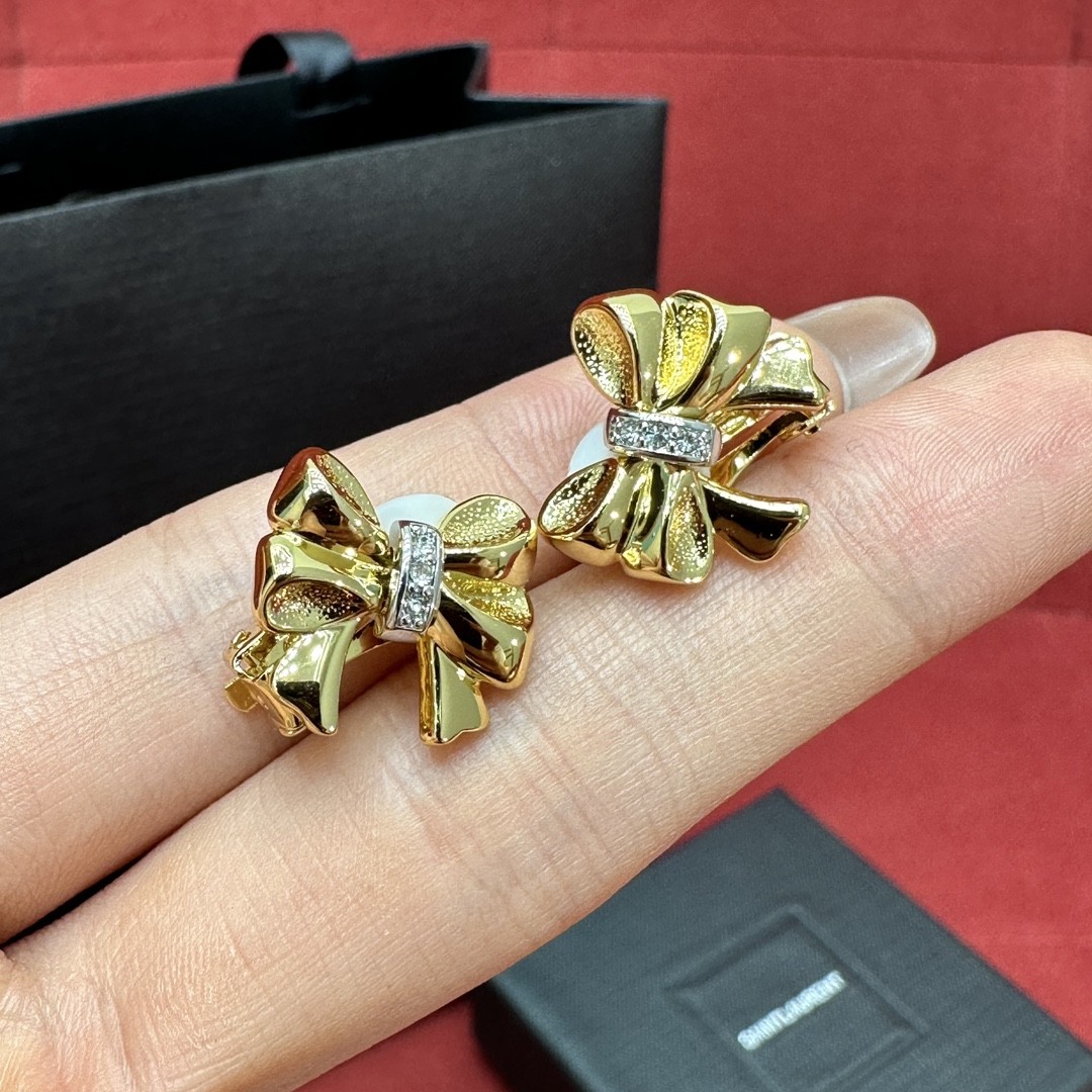 생로랑 SAINT LAURENT 골드 리본 이어링 귀걸이 #폭스샵