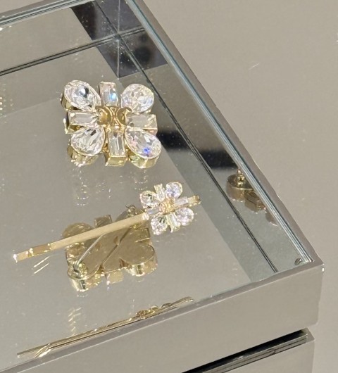 셀린느 CELINE 헤어 슬라이드 - 골드 피니시 브라스 & 레진 펄 #폭스샵