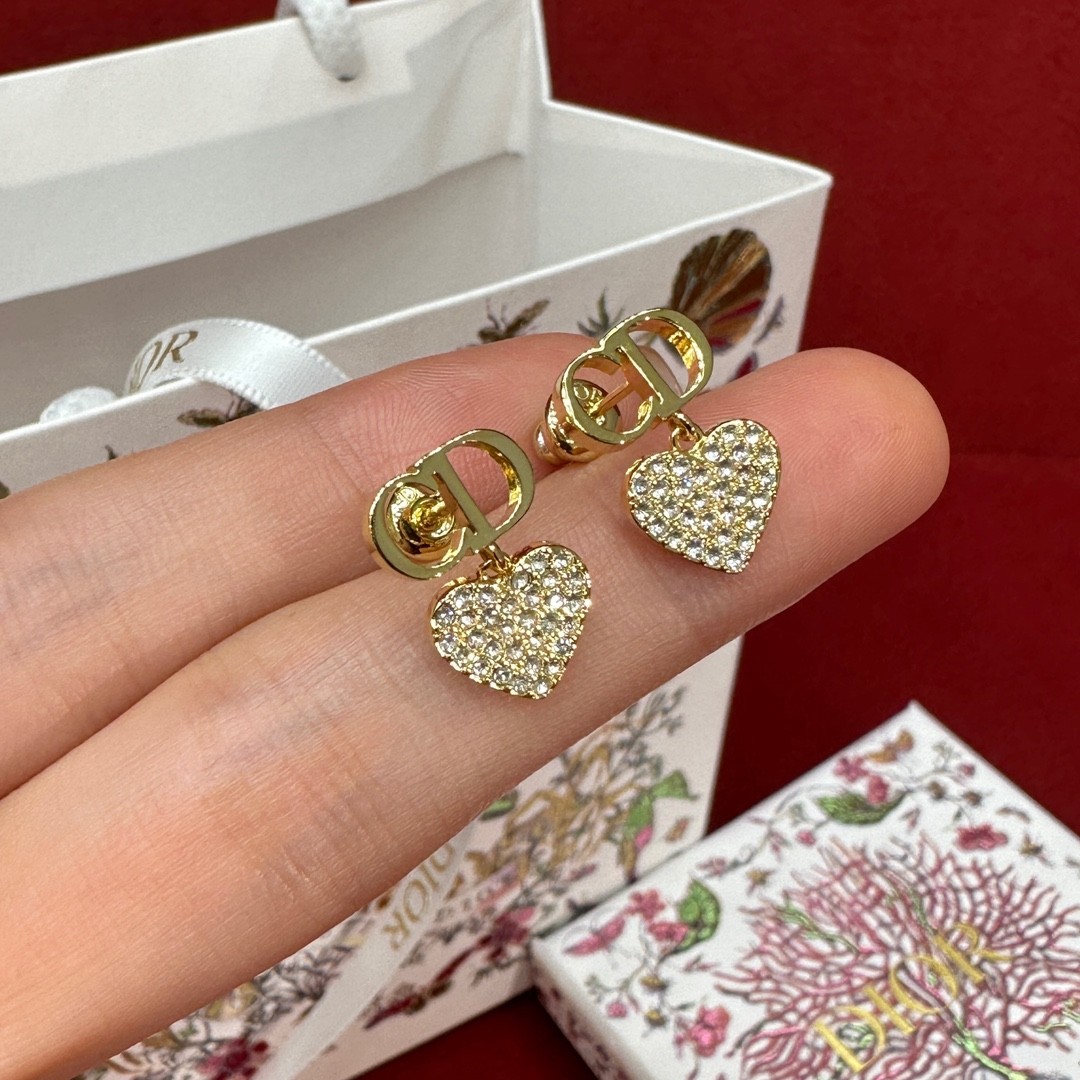 디올 클레어 D 룬 이어링 골드 피니쉬 메탈 실버 톤 크리스탈 귀걸이 E4175WOMCY-D03S #폭스샵