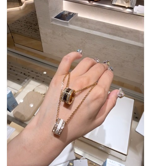 디올 스와로브스키 크리스탈 에나멜 펜던트 목걸이 #폭스샵